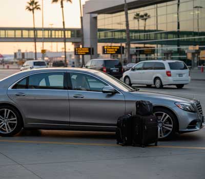 Автомобиль в аэропорт